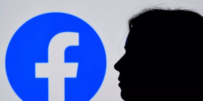 Facebook-Logo Facebook-Logo