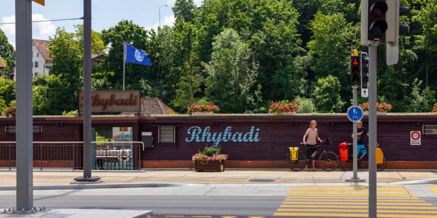 Die Rhybadi in Schaffhausen.