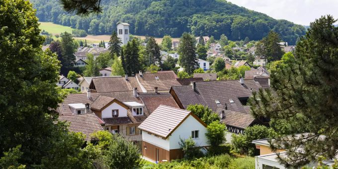 Die römisch-katholische Kirche Maria Mittlerin an der Brühlgasse in Gelterkinden. Die römisch-katholische Kirche Maria Mittlerin an der Brühlgasse in Gelterkinden.