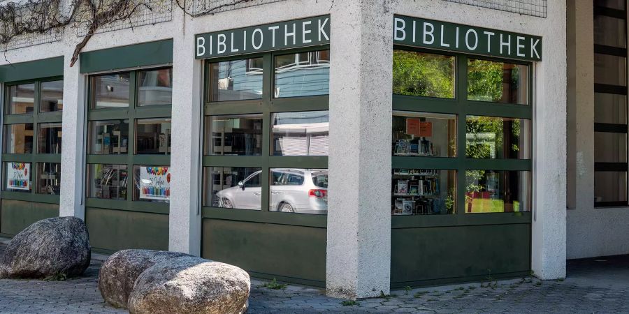 Bibliothek an der Mühlestrasse 30 in Laupen.