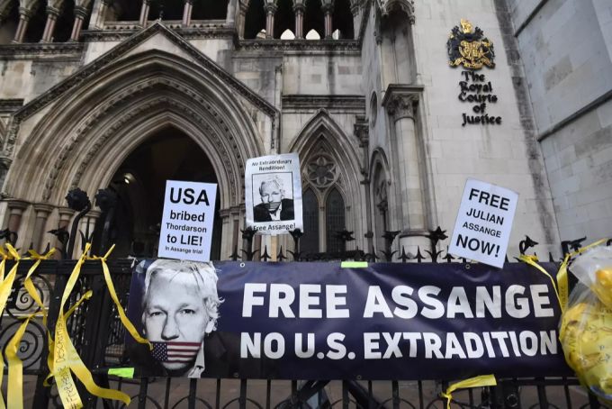 Assange-Unterstützer in London. assange