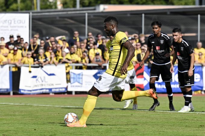 YBs Jean-Pierre Nsame trifft mittels Penalty zum 2:0 gegen den FC Schoenberg. BSC YB Schweizer CUp