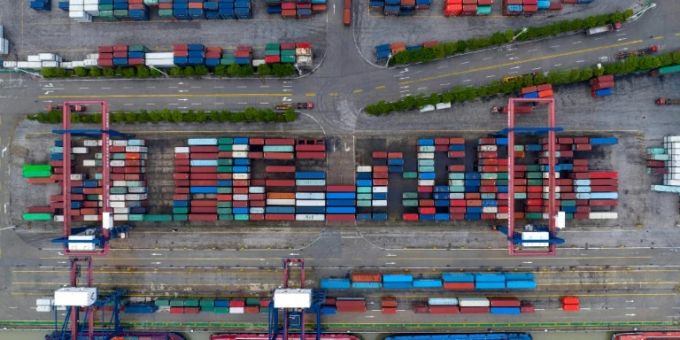 Hafen in der chinesischen Provinz Jiansu Hafen in der chinesischen Provinz Jiansu