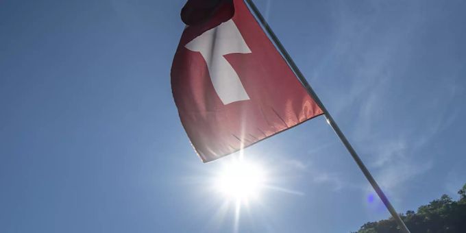 Heute Mittwoch steht in der Schweiz ein erneuter Hitzetag an. (Symbolbild) Hitze