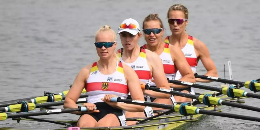 Einzig der Frauen-Doppelvierer meisterte mit einem Sieg im Hoffnungslauf den Einzug ins Finale. Foto: Helmut Fohringer/APA