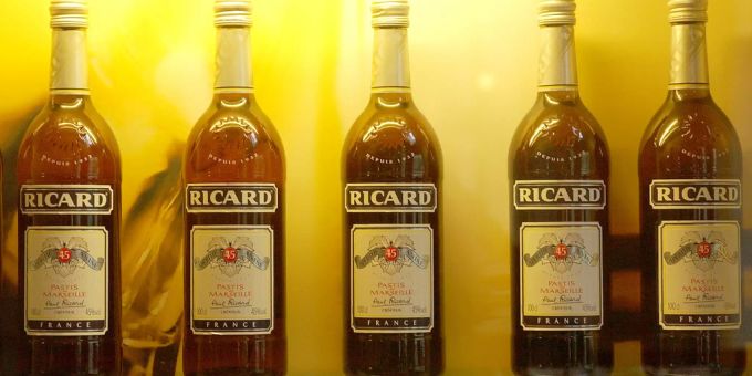 Pernod Ricard stellt Marken wie Absolut Vodka und Havana Club Rum her. Pernod Ricard