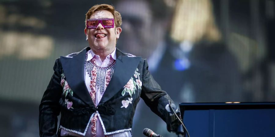 Elton John Harry Meghan