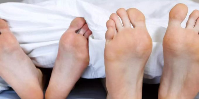 Von wegen wenig Bindung, viele Chancen: Laut Studie haben Singles am wenigsten Sex. Foto: Jörg Lange Von wegen wenig Bindung, viele Chancen: Laut Studie haben Singles am wenigsten Sex. Foto: Jörg Lange