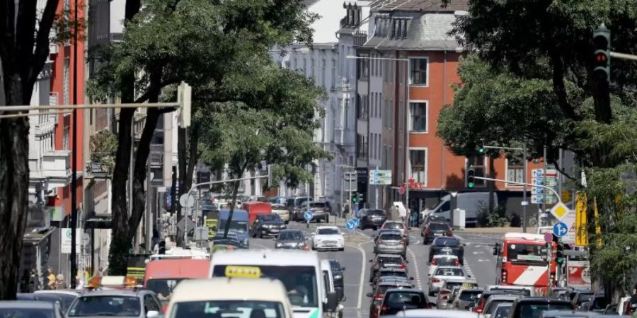 Vorläufig ohne Fahrverbot: Die Wilhelmstrasse in der Aachener Innenstadt. Foto: Oliver Berg