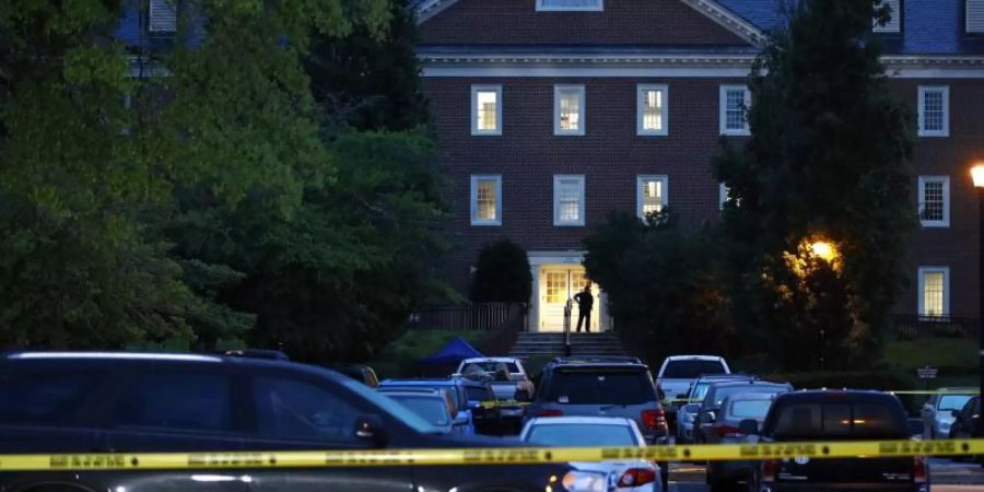 Das Gebäude der Stadtverwaltung in Virginia Beach. Hier hatte der Täter wahllos um sich geschossen. Foto: Patrick Semansky/AP