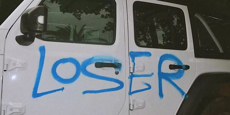 Nicht nur Sophia Thomalla: Ein Graffiti ziert nun auch den Wagen von Bonnie Strange...