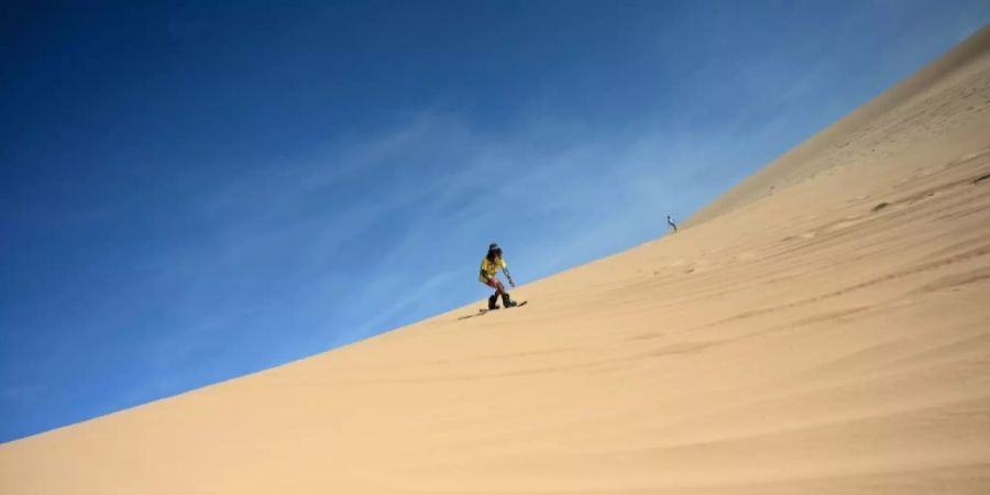 Sandboarder Nguyen Thai Binh