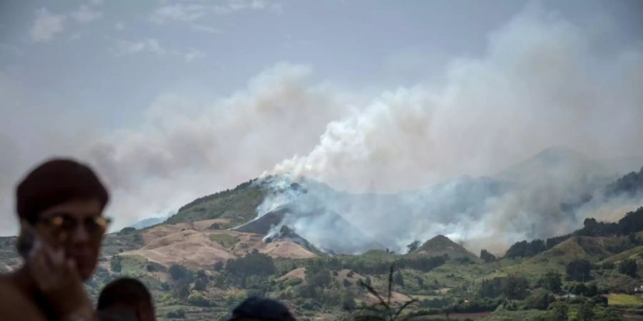 Rauch in der Gegend von Lomo del Pino