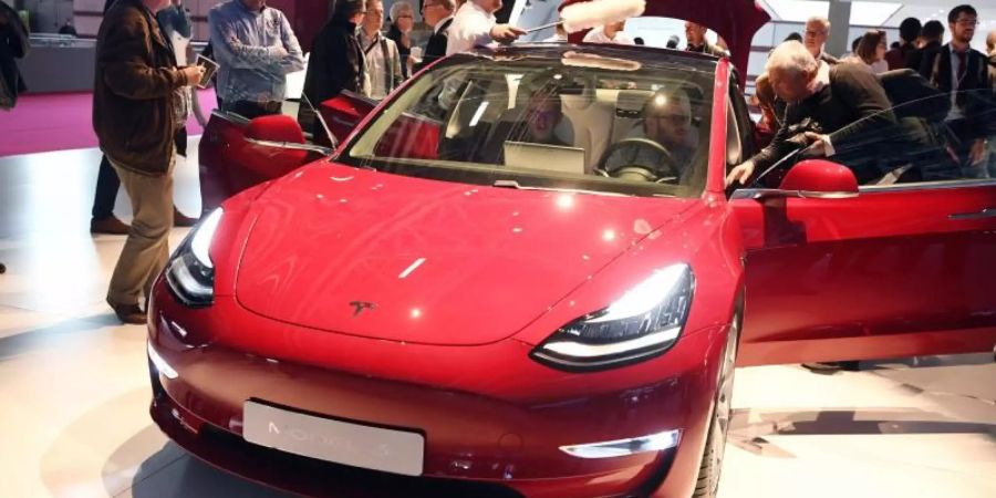 In den drei Monaten bis Ende Juni entfiel der Grossteil des Geschäfts mit 77.550 Auslieferungen wie erwartet auf Teslas Hoffnungsträger Model 3. Foto: Uli Deck