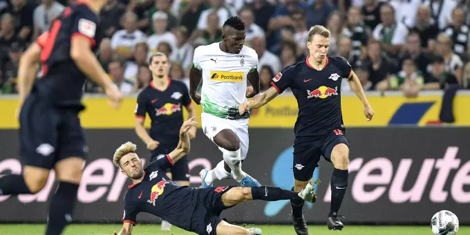 Breel Embolo Spielt In Gladbach Wie Verwandelt