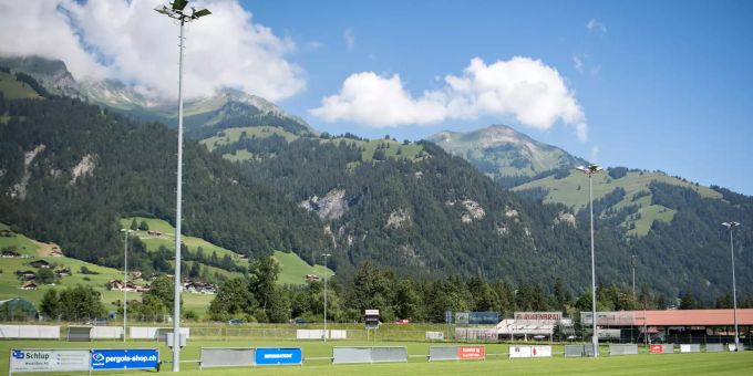 Gemeinde - Zug wird mit dem Namen «Frutigen» getauft