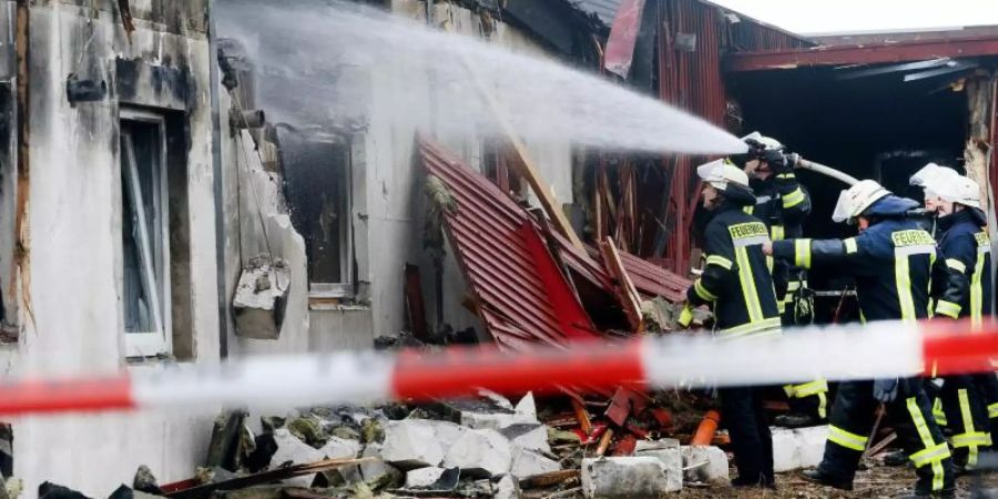 Das Clubhaus wurde durch das Feuer vollständig zerstört. Foto: Roland Weihrauch
