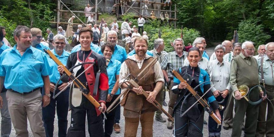 Die Söhne Tells einst und heute.