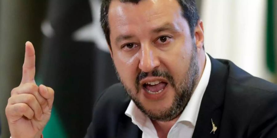 Italiens Innenminister Matteo Salvini hat bisher wenig Bereitschaft signalisiert, die Schulden des Landes abbauen zu wollen. Foto: Andrew Medichini/AP/dpa