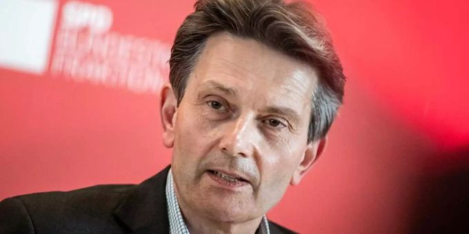 Rolf Mützenich, das dienstälteste SPD-Vorstandsmitglied, übernahm das Amt des Fraktionschefs kommissarisch. Foto: Michael Kappeler Rolf Mützenich, das dienstälteste SPD-Vorstandsmitglied, übernahm das Amt des Fraktionschefs kommissarisch. Foto: Michael Kappeler