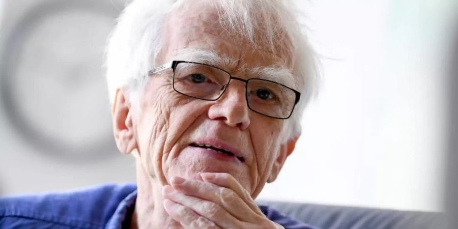 Hans-Christian Ströbele, Mitbegründer der Grünen, plädiert für einen grünen Kanzlerkandidaten. Foto: Britta Pedersen