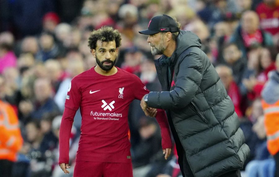 Jürgen Klopp mit seinem Star Mo Salah.