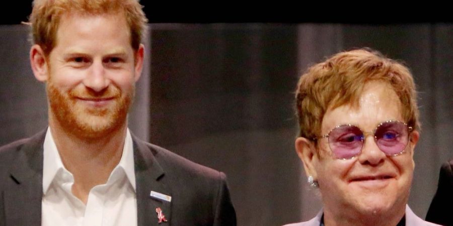 Prinz Harry und Elton John gehen gemeinsam gegen Zeitungsverlag vor.