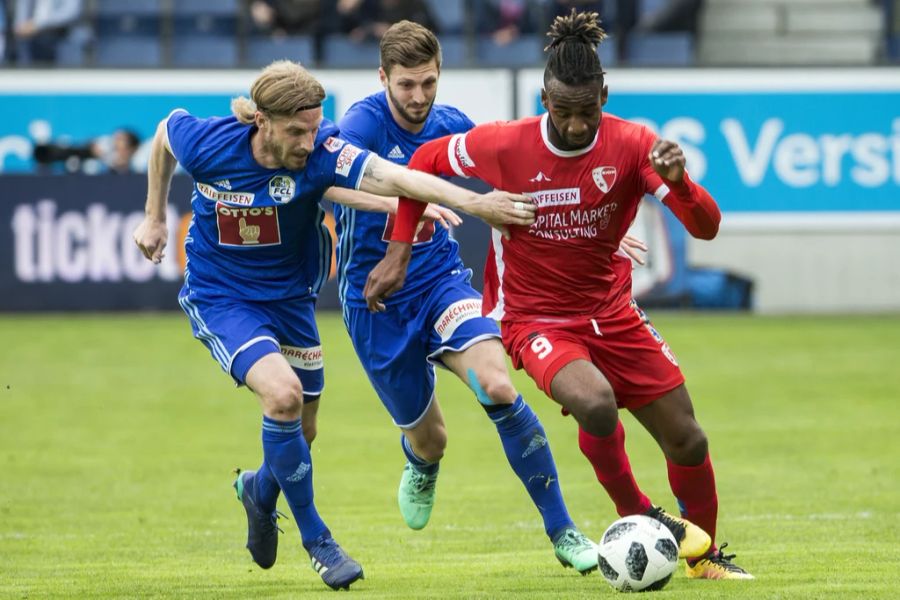 In der Saison 2017/18 lief der Innenverteidiger für den FC Luzern auf.