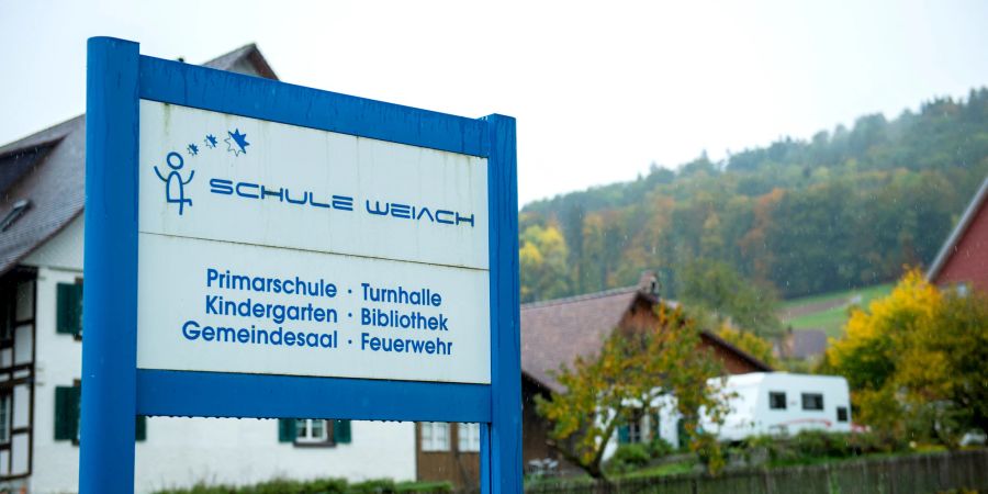 Schule - Gemeinde Weiach. - Bezirk Dielsdorf