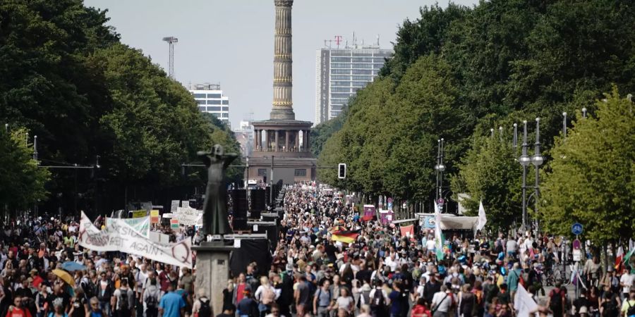 Protest gegen Corona-Massnahmen Berlin