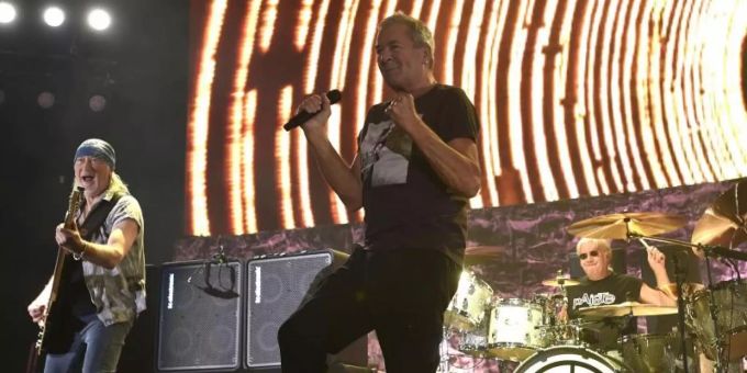 Deep Purple kennen sich mit ersten Plätzen gut aus. Foto: Václav álek/CTK/dpa Deep Purple kennen sich mit ersten Plätzen gut aus. Foto: Václav álek/CTK/dpa