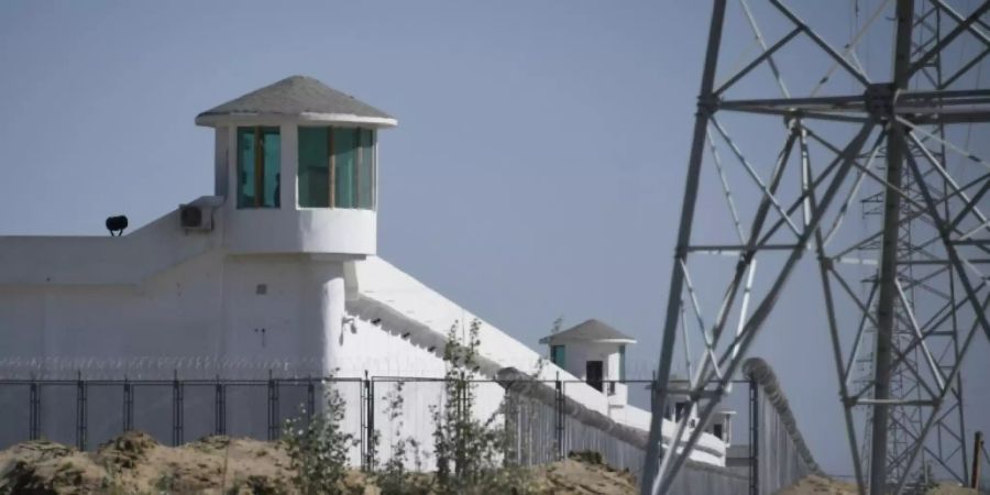 Wachturm eines Lagers in Xinjiang