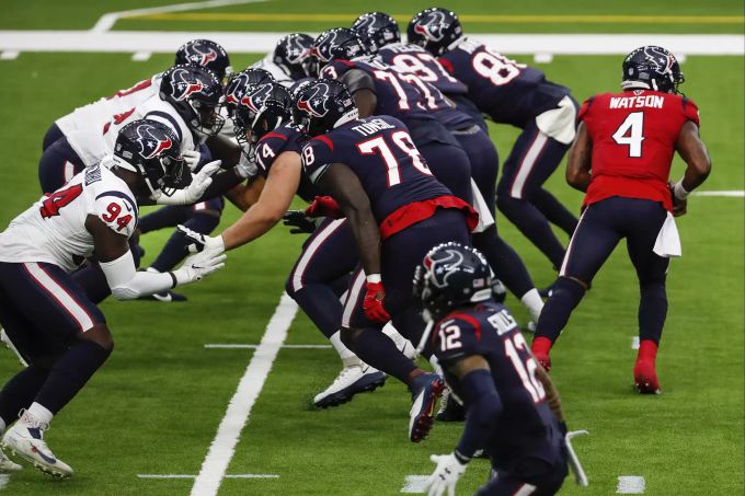 Alle Augen auf die Nummer vier: Quarterback Deshaun Watson ist der Erfolgsgarant der Texans. Houston Texans Football NFL