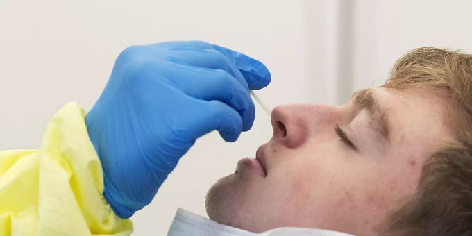 Neue Schockstudie - Coronavirus kann Sperma langfristig beschädigen