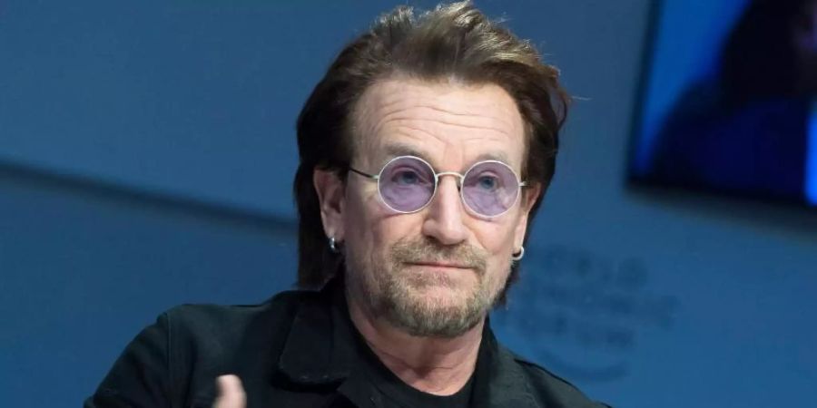 Der irische Sänger Bono nutzt seine Prominenz für eine neue UN-Kampagne. Foto: Laurent Gillieron/KEYSTONE/dpa