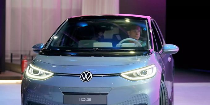 Modell ID.3 - VW-Vorstand bekräftigt Start für E-Auto im Sommer