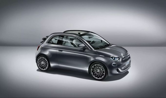 Flink und emissionsfrei: das perfekte Stadtauto Fiat 500e