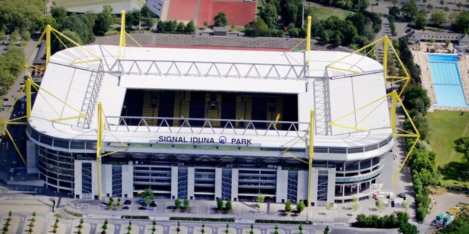 Der Signal-Iduna-Park in Dortmund wird zum Behandlungszentrum gegen das Coronavirus. BVB Bundesliga