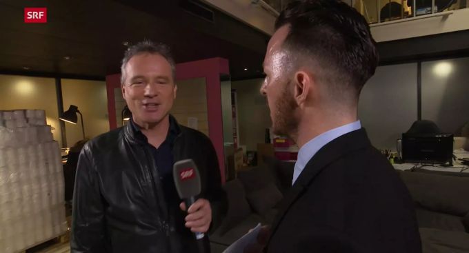Kassensturz-Moderator Ueli Schmezer ist der Verzweiflung nahe. Kassensturz SRF Ueli Schmezer