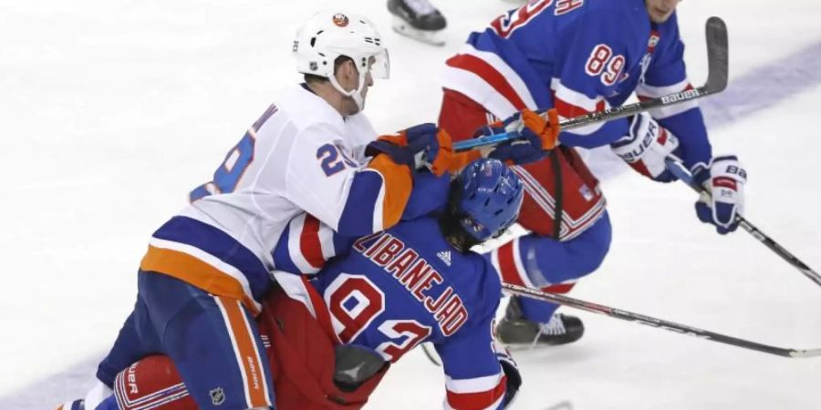 Die New York Rangers haben das Stadtduell gegen die Islanders mit 6:2 gewonnen. Foto: Kathy Willens/AP/dpa