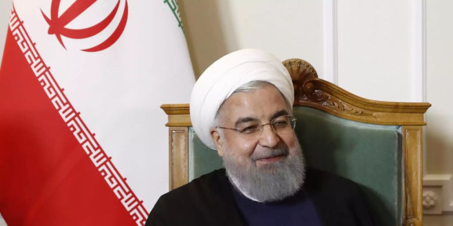 Irans Präsident Hassan Ruhani hat am Sonntag seine Absicht bekräftigt, dass er weiterhin im Amt bleiben möchte und nicht an Rücktritt denkt. (Archivbild)