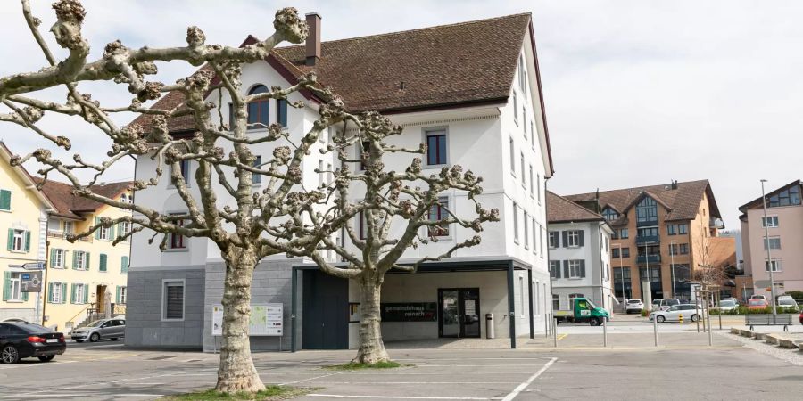 Reinach Gemeindehaus.