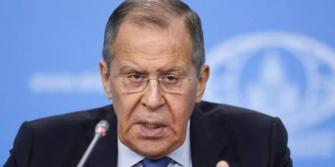 Sergej Lawrow bleibt russischer Aussenminister. Foto: Alexander Zemlianichenko/AP/dpa Sergej Lawrow