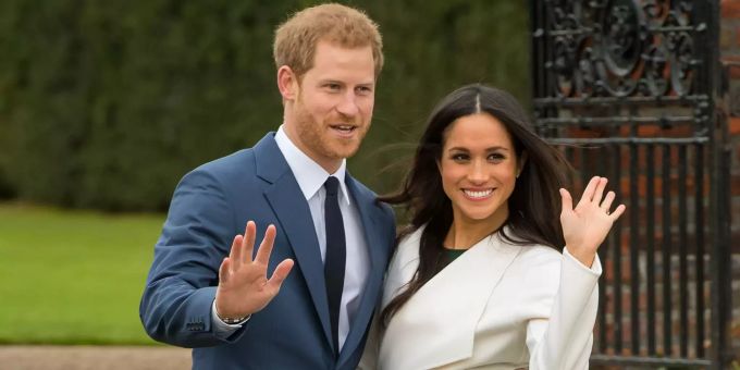 Der britische Prinz Harry und die US-amerikanische Schauspielerin Meghan Markle nach Bekanntgabe ihrer Verlobung. meghan markle
