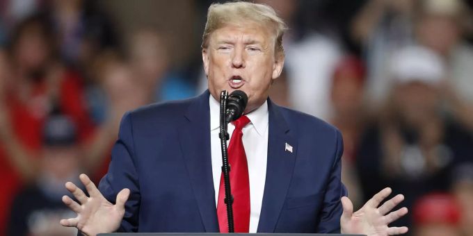 US-Präsident Trump zog Lichttherapie als Corona-Behandlung in Betracht Donald Trump