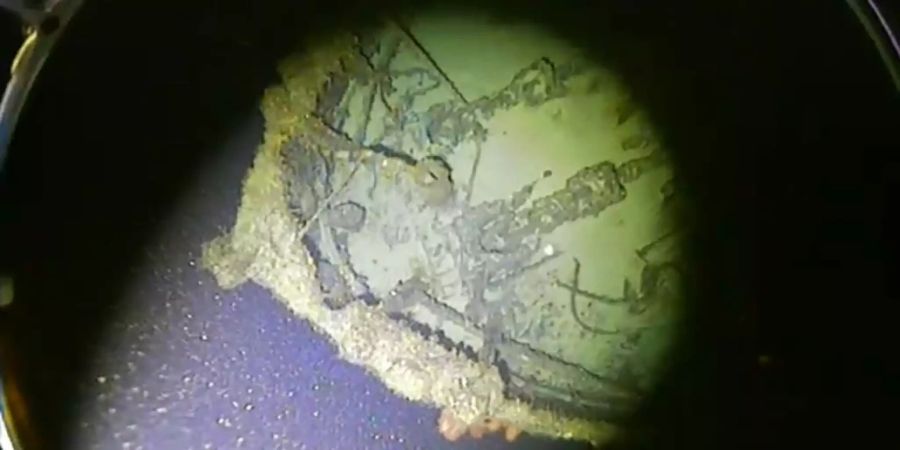 Foto des Schiffswracks von Unterwasserkamera