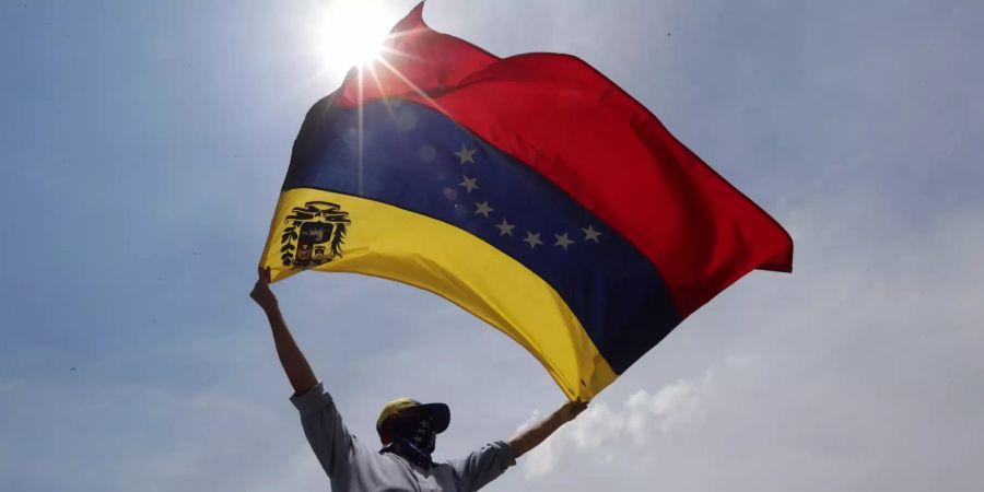 Venezuela Guaido Maduro