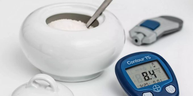 Diabetes und Demenz werden durch Fast Food begünstigt. Diabetes