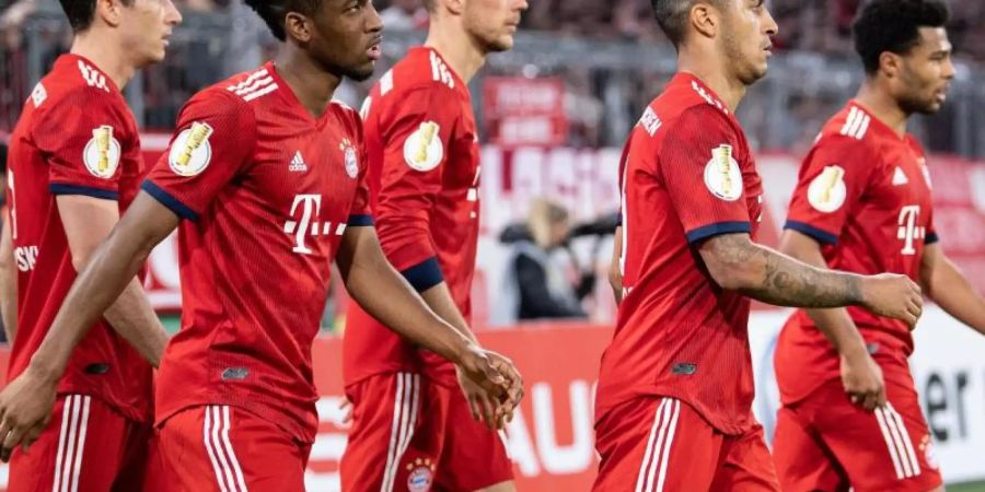 In die Freude der Bayern über den Einzug ins Pokal-Halbfinale mischt sich auch Nachdenklichkeit. Foto: Sven Hoppe/dpa