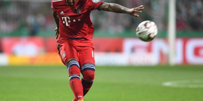 Jérôme Boateng ist angeschlagen. Foto: Carmen Jaspersen Jérôme Boateng ist angeschlagen. Foto: Carmen Jaspersen